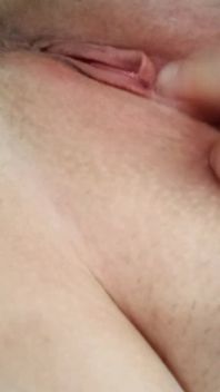 Squirting Lil Pussy