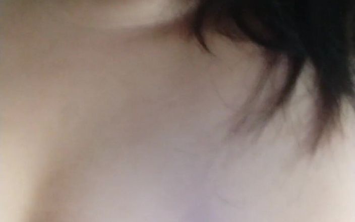 Carla Villalobos: Tバックでのオナニーと非常にムラムラ