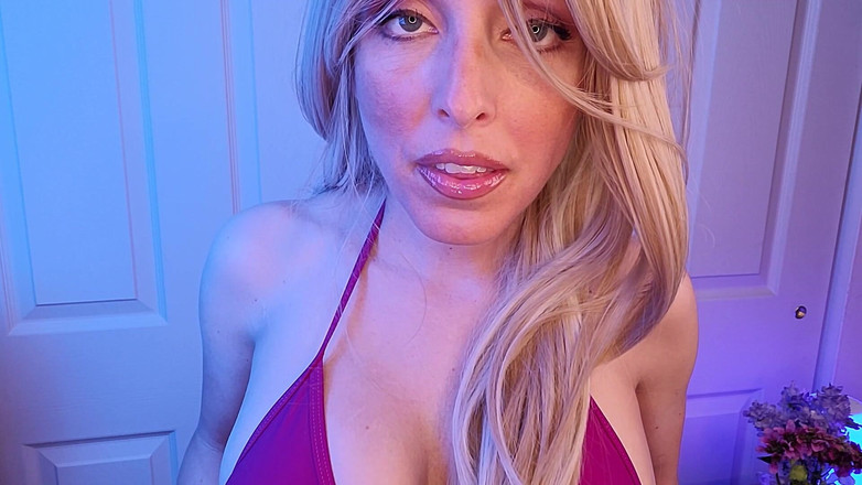 Brenna Lilac: Проглотил!