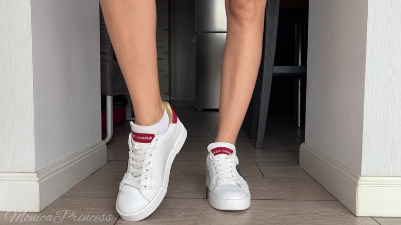 Princess Monica: In D&amp;g-schuhen gehen