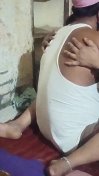 Video rekaman seks tante seksi india lagi mesra-mesraan sambil bugil