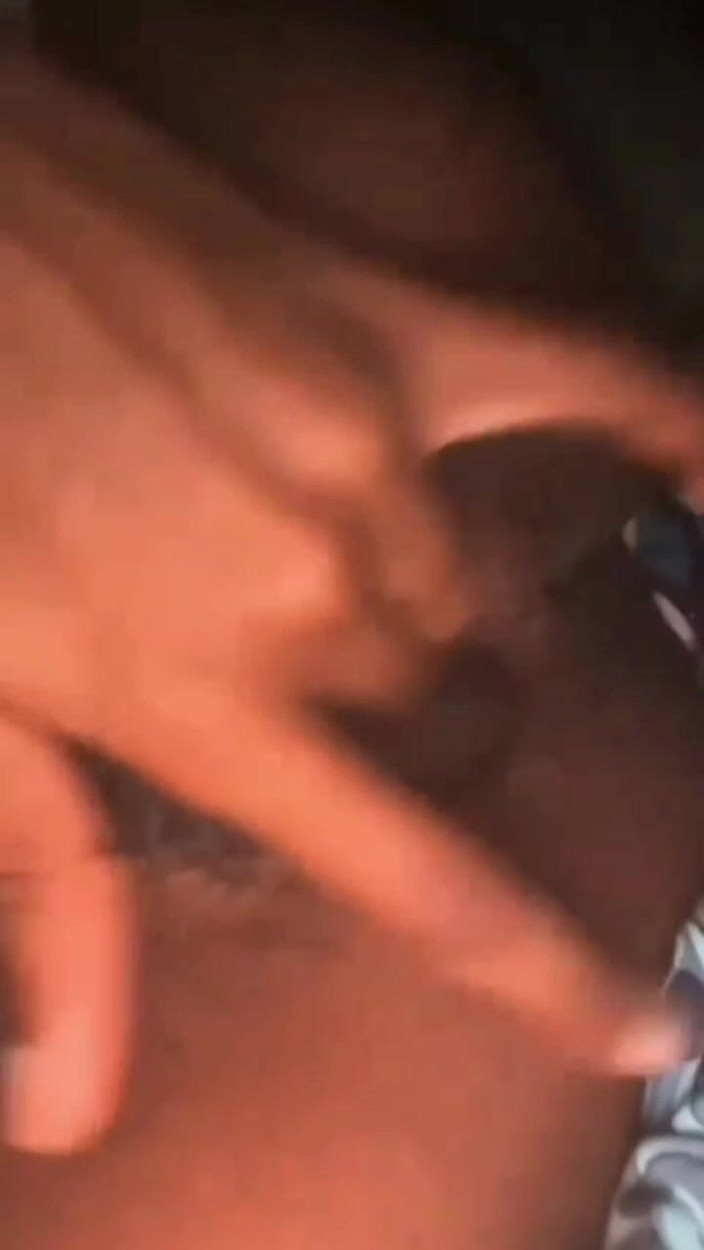 Freaky relatives: 肥硕的牙买加阴户