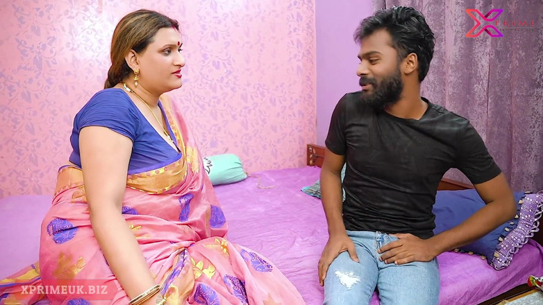 Creative Pervert: Ateşli güzel Hintli kadın sert seks yapıyor