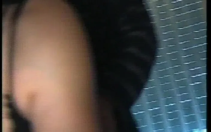 90's Italian Amateur: Italian Amateur From the 90s on Vhs with a Horny Woman 4