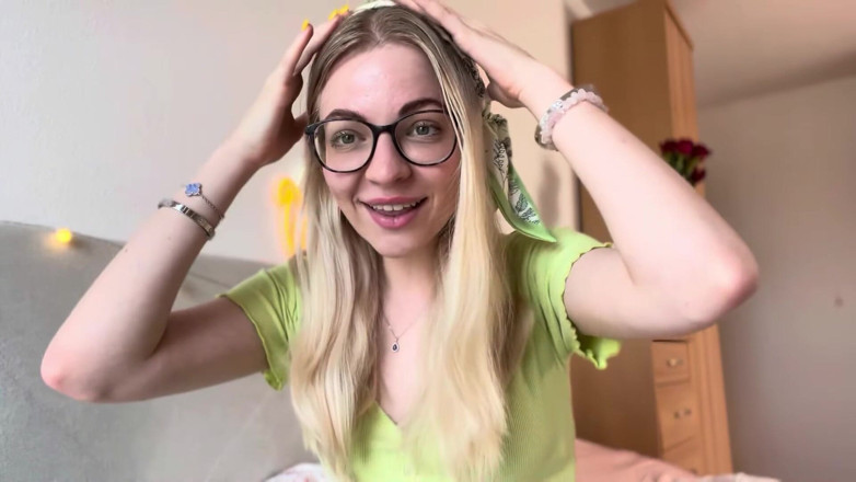 Goddess_Bella_Rae: Příběh mlácení koulí ve waterparku