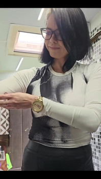 服とランジェリーを着替えて、キャンピングカーで再び撮影する前にいくつかのブラジャーを試します:)私の本当に私生活へようこそ:)ビデオ08: