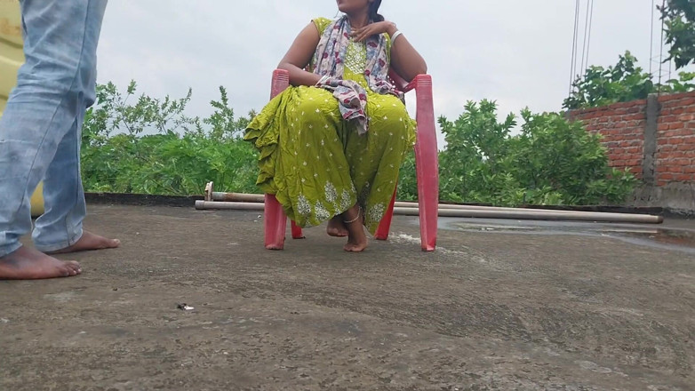 Pooja raniji: Desi village jovem indiana menina fora do sexo - namorada chegando...
