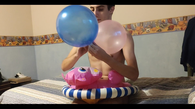 Floatie Boy: Inflatable Hippo and Ballons!