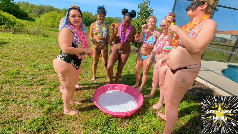 Savanna star: Bubbly boso loszki mokre i dzikie stopy fetysz zabawy