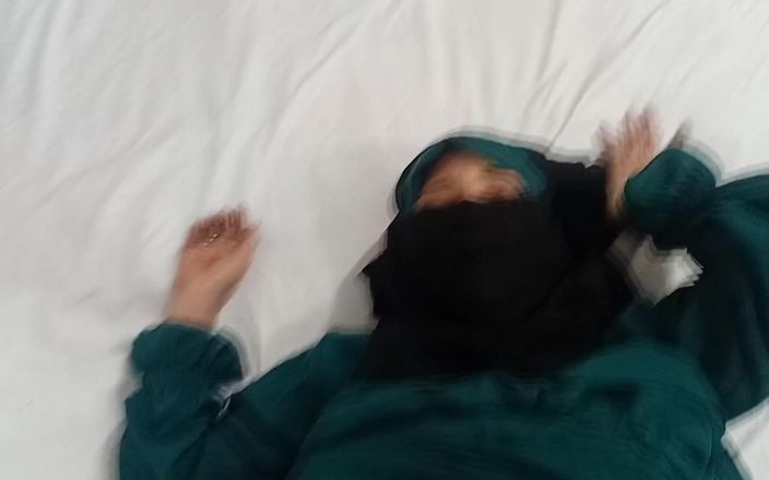 Dearshivani: Hijabi dziewczyna została zerżnięta przez swojego chłopaka w hotelu