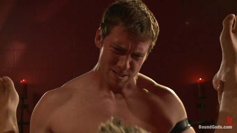 Bound gods: Infiltrace do Redz Lair