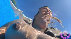 Mayay Thor X: Následovník se dotýká mé kundičky ve veřejném bazénu