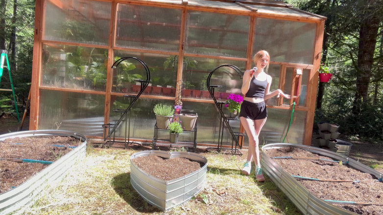 Destination Kat: Spring Greenhouse Tour