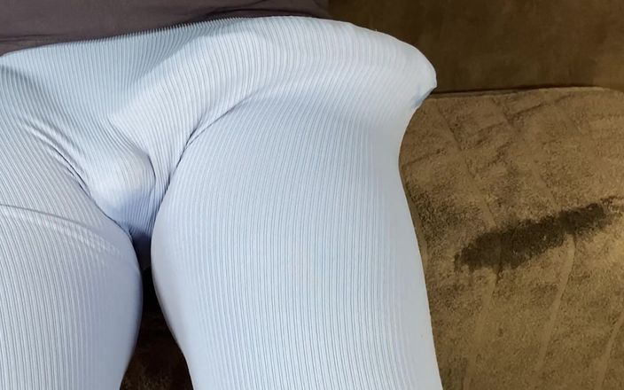 Lucas Nathan King: Masiva polla se corre en pantalones