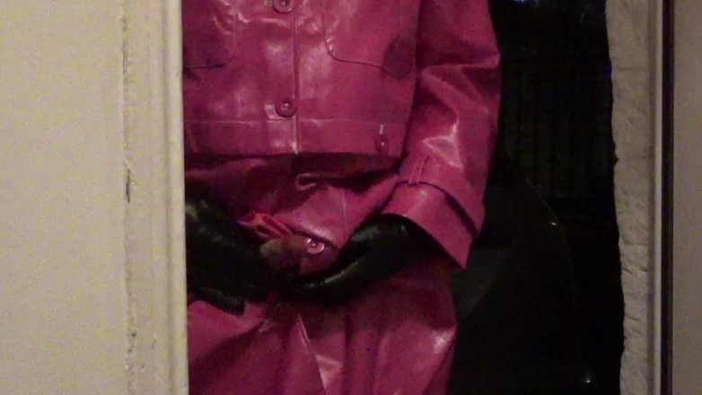 Leather Kirsten: Masturbating in Leather