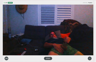 SocoATL: 我第一次在直播中射精