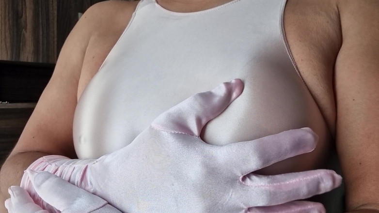 Only bras: в купальнике