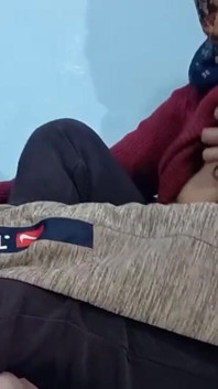핸잡으로 Devar 자위하는 인도 바비