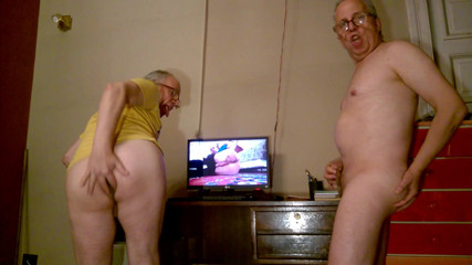 Dildo Man and Cross Hard Sex: ¡Me masturbo con mi propio clon y me corro!