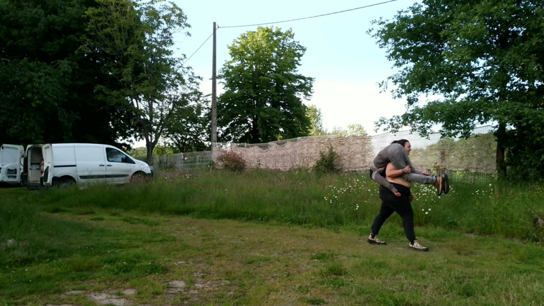 BBWorking: Strong Wife Workday 2 - Carry, Dumbbell Carry, Handjob and Stretching Blowjob