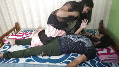 Vaigavarun45: Vaishnavy主宰sharun raj并穿着半纱丽做热辣的浪漫，女孩统治，女孩亲吻