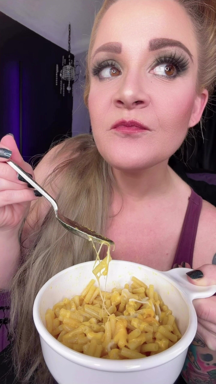 Miss Whitney Morgan: Foodie Fetish venerdì a tarda notte