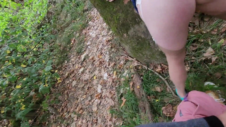 Sexymarghot: Exhib nature turns into a hot threesome