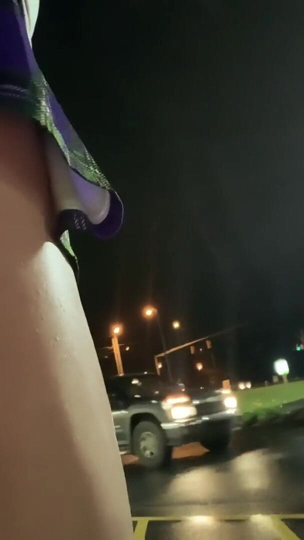 CindieLove: Cindie Love public college girl slut sissy CD risky dildo