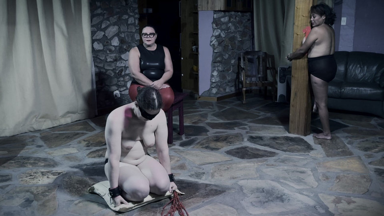 Mistress April: Terapia della schiava