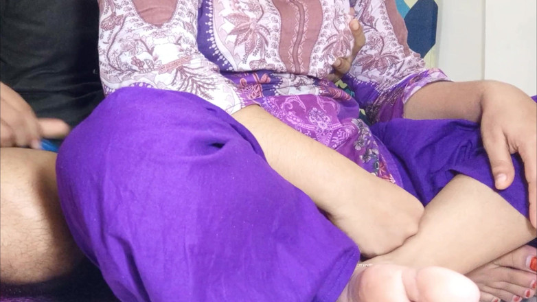 Nadiyabd: Tonight I Fucked My Stepsister's Milk Dripped in an Empty...