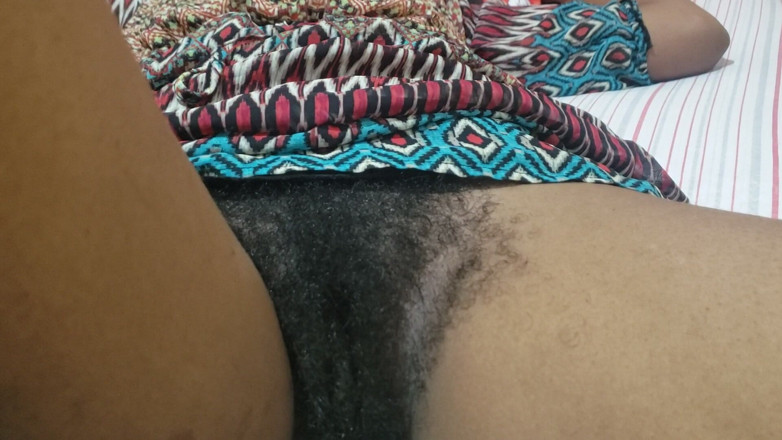 Lovemina: Doğal kıllı amcıklı ateşli orta yaşlı seksi kadının üzerine boşalma
