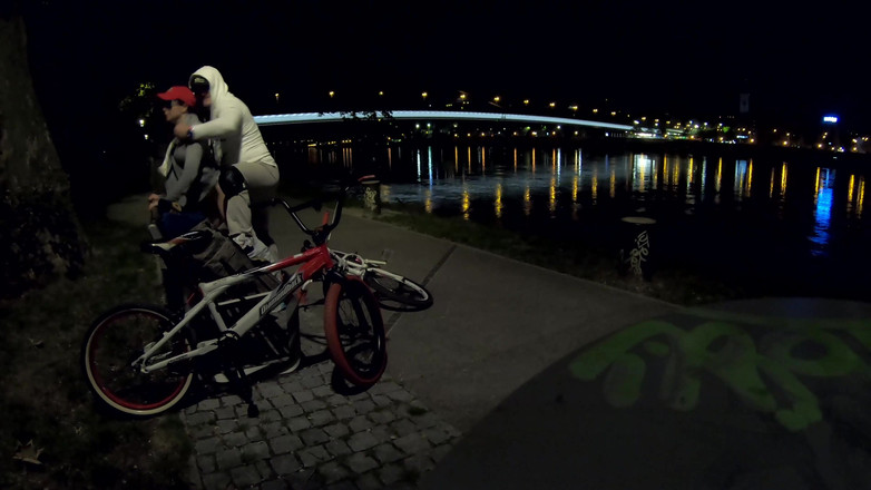 DedeDeville: Seks amatir yang sangat berisiko dan cepat dengan saudara tiriku,...