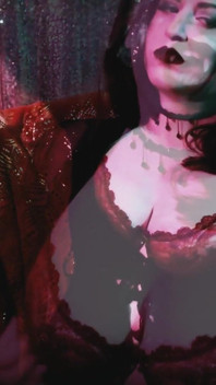 Sneak Peek of 'drained by the Vampire Queen'