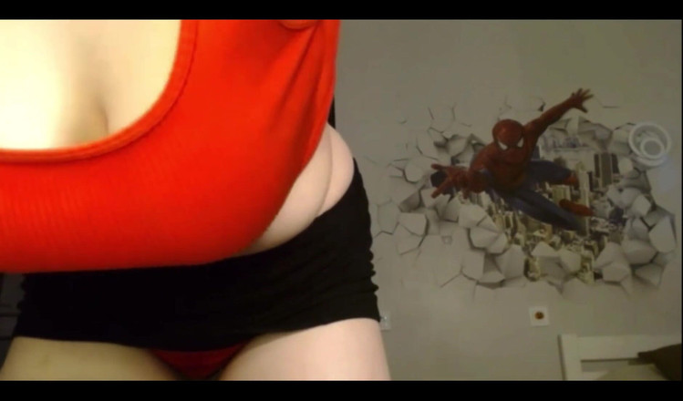 JuiceLussie: Masturbacja palcami do góry nogami