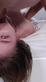 Üniversite hayatım! Boğazımı aşırı derin sert çift sikiyorum!