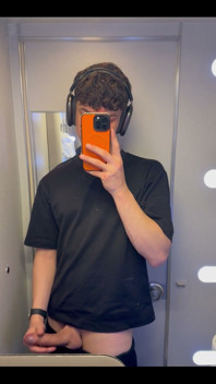 Who Knew Flying Would Get Me so Horny