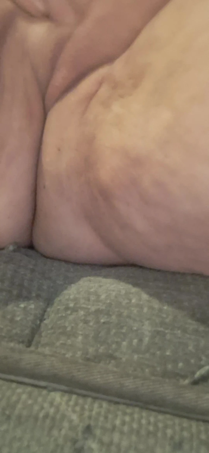 MAGLIGHTGIRL69: Rubbing the Clit Until I Cum