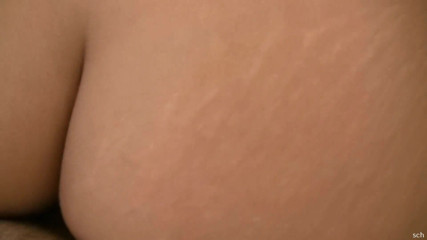 Hard raw sex: loszka ssie bogatych facetów małego kutasa