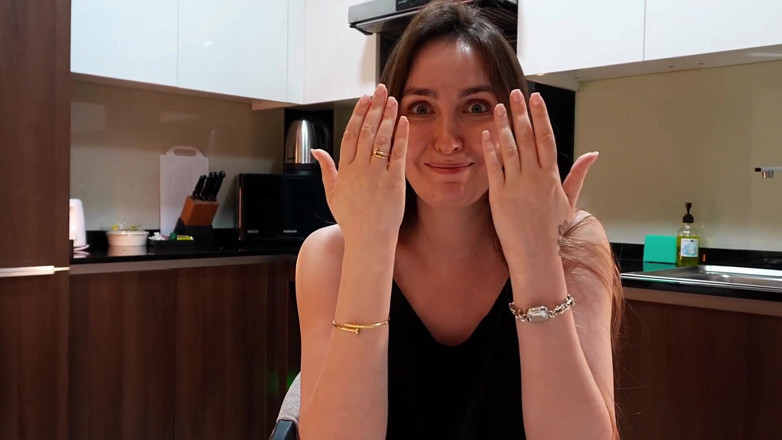 Alina Rai: POV: Madrasta Me Dá Um Boquete Na Cozinha Secreta Depois...