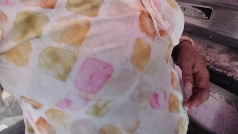 Yourgeeta8899: เข้าไปในห้องครัวของลูกพี่ลูกน้องสาวไร้เดียงสาของหมู่บ้านและโดนเย็ดตูดอย่างดี