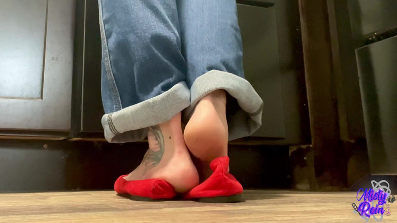 Themistyrein: 모든 발바닥과 발바닥