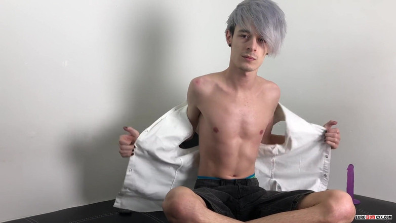 Euro boy xxx: Ass Play Makes His Cock Squirt