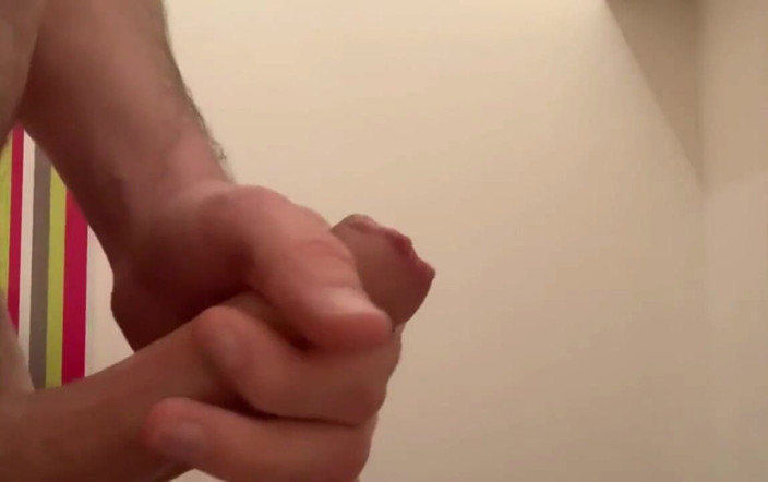 qaz11: Handjob on camera - 610
