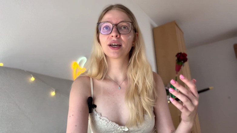 Goddess_Bella_Rae: 4 Korzyści z bycia maminsynek