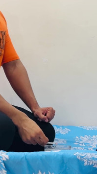 Симпатичная Saree Бхабхи шаловлива с ее Devar для грубого и жесткого секса после дыма с ней на хинди