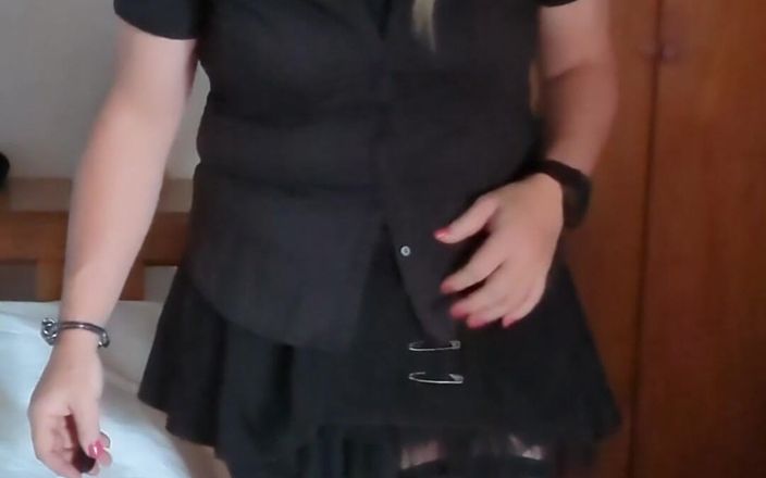 NikkiGee: Short Skirt, Stockings and Self-facial!