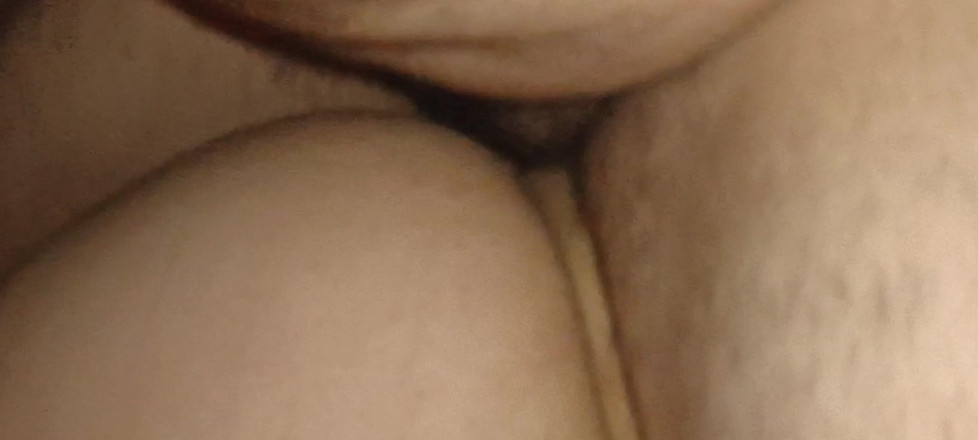 Ionut899: Üvey Baba Bana Oral Seks Yapıyor Ve Bütün Gün Beni...