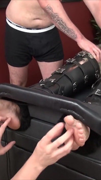 Gay Guy Tickles the Hell Out of Him! 100% Gay Tickle Fetish