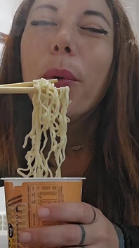 Jíst ramen