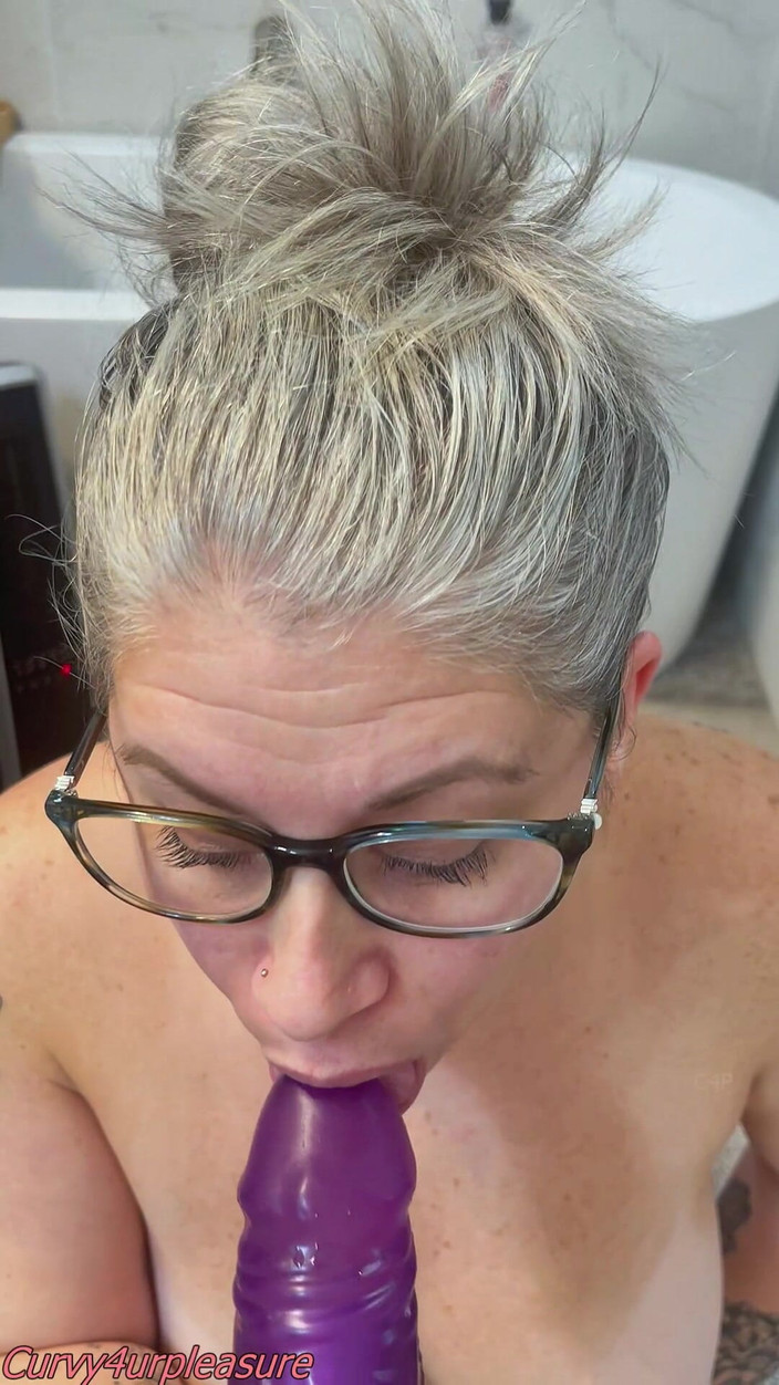 Curvy4urpleasure: 君の大きなチンポをしゃぶって、君がイかせるまで